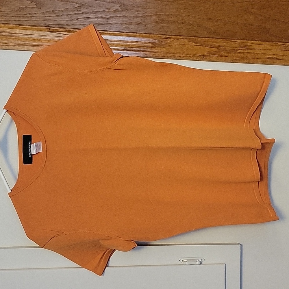Short sleeved sweater